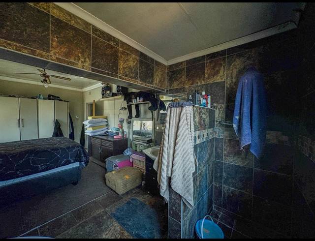 3 BEDROOM HOUSE FOR SALE IN BRENTHURST